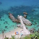 Family Sea-view Retreat In *
