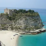 Daire Family Sea-view Retreat In *