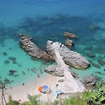 Family Sea-view Retreat In Parghelia