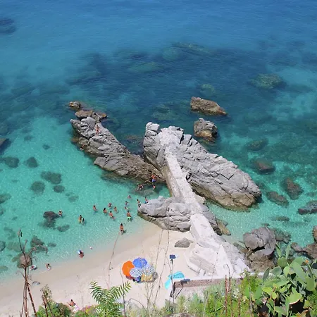 Family Sea-view Retreat In *