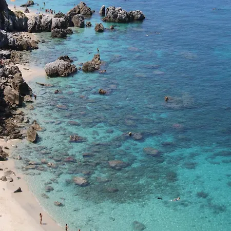 Family Sea-view Retreat In パルゲリーア