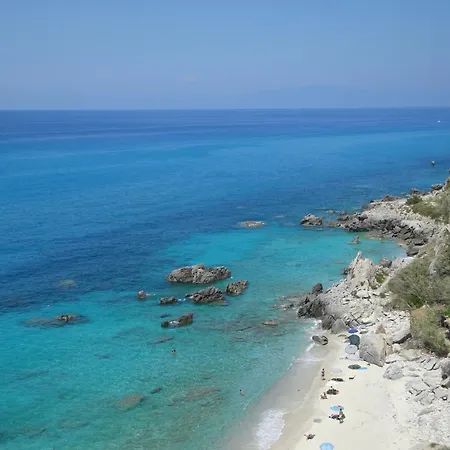 Family Sea-view Retreat In アパート