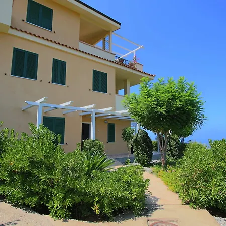 アパート Family Sea-view Retreat In パルゲリーア