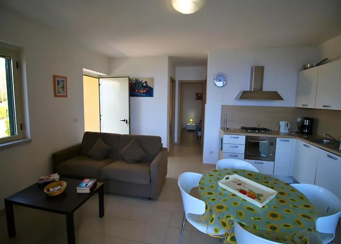 Family Sea-view Retreat In * פרגליה