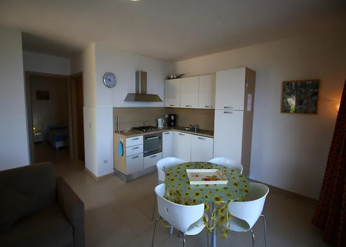 דירה Family Sea-view Retreat In *