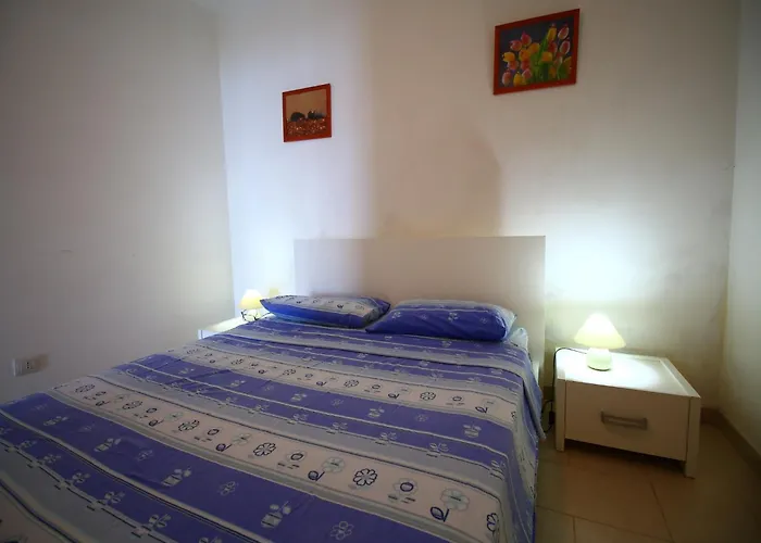 Family Sea-view Retreat In *