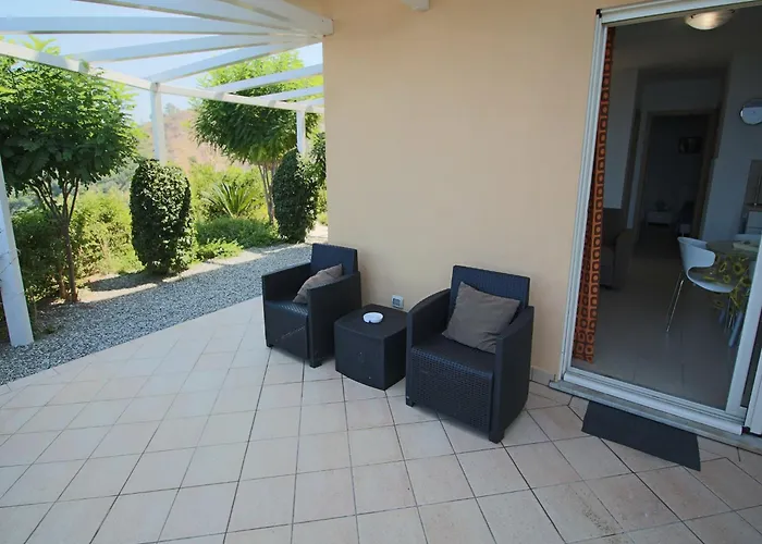 Family Sea-view Retreat In Parghelia