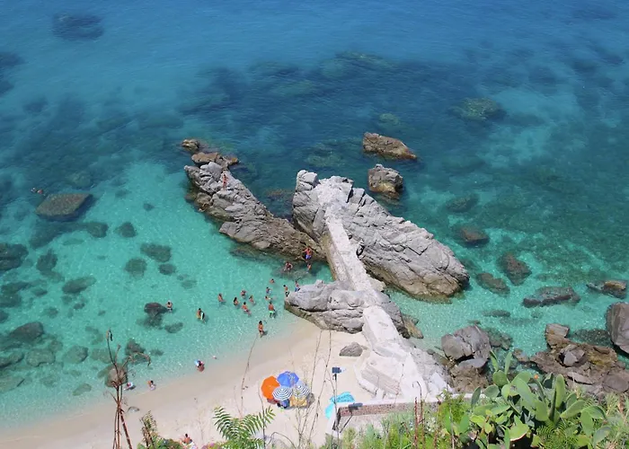 Family Sea-view Retreat In *