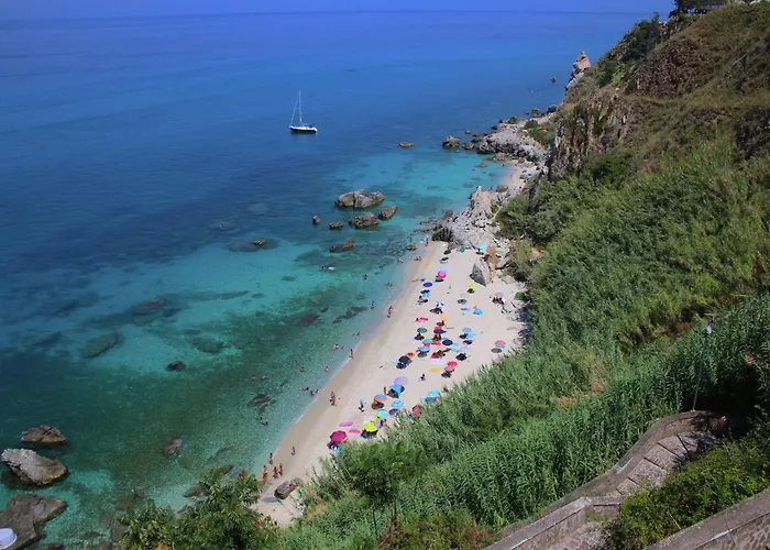 Family Sea-view Retreat In דירה *