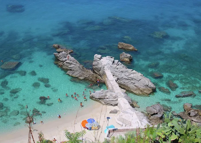 Family Sea-view Retreat In Parghelia