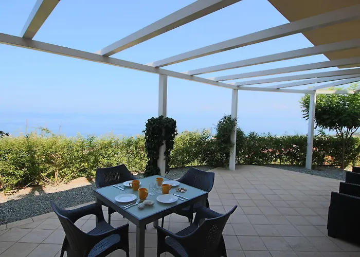 דירה Family Sea-view Retreat In פרגליה